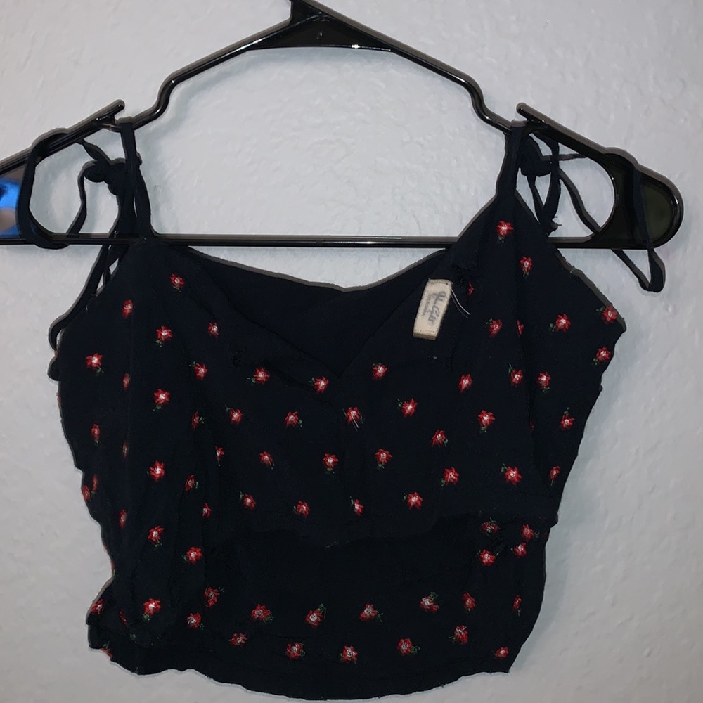 cropped tank top - Picture 2 of 4